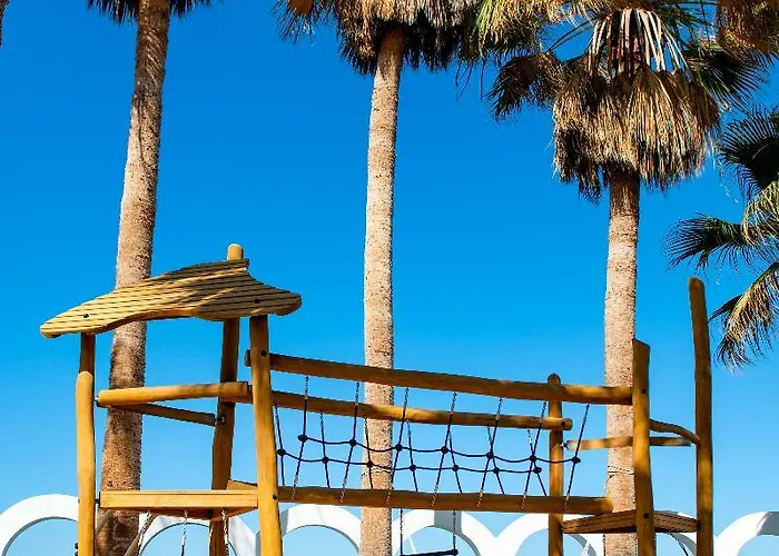 Albatros By Malibu Aparthotel *