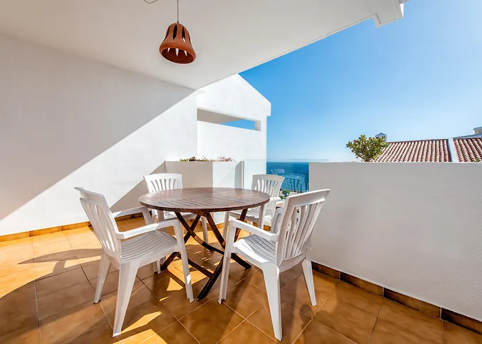 Albatros By Malibu Apartahotel *